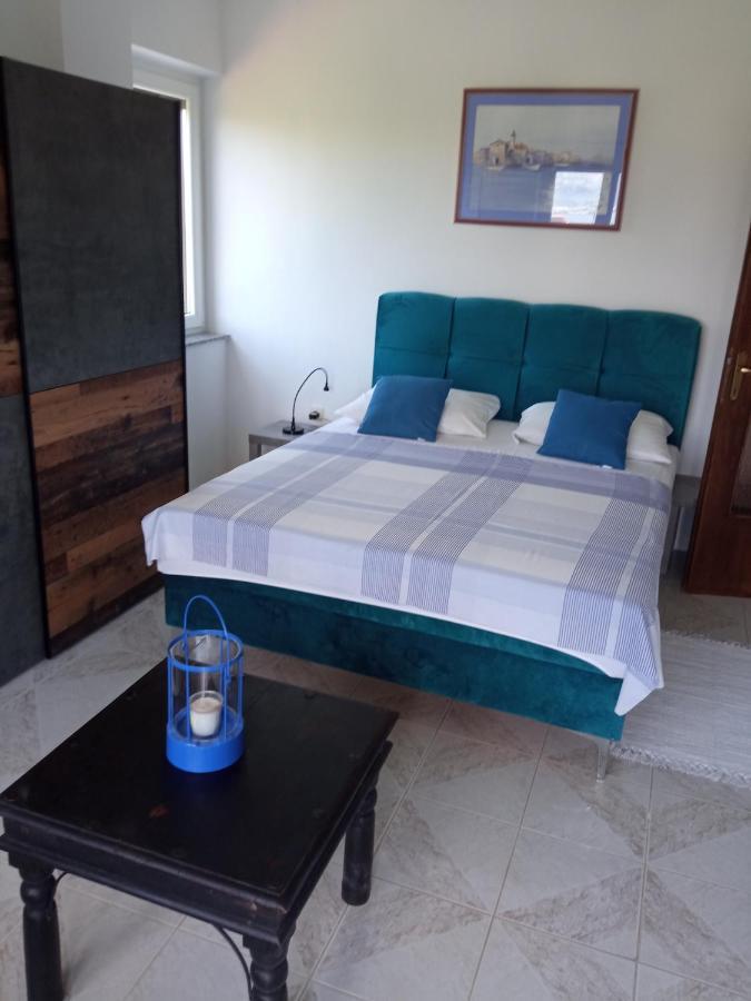 Apartman Kacic Sveti Ivan Dobrinjski Dış mekan fotoğraf