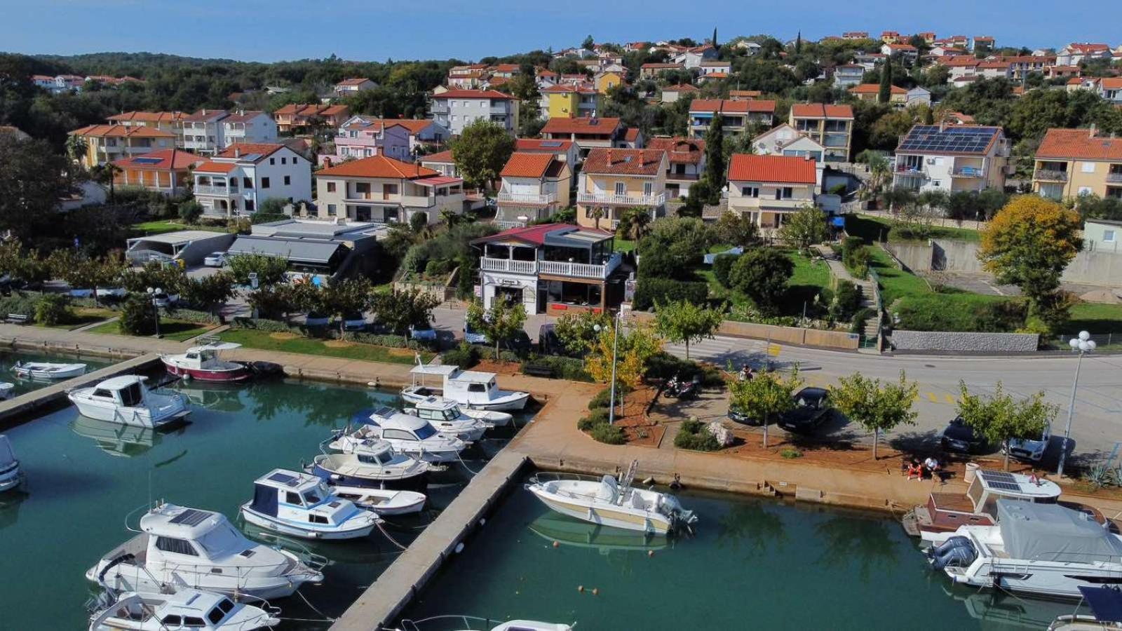 Apartman Kacic Sveti Ivan Dobrinjski Dış mekan fotoğraf